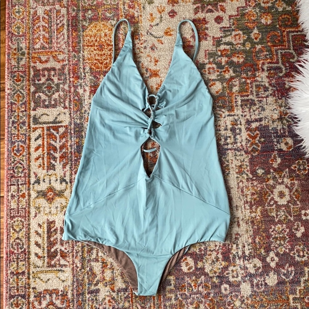 Acacia Mediterranean Kokomo - Picture 2 of 6